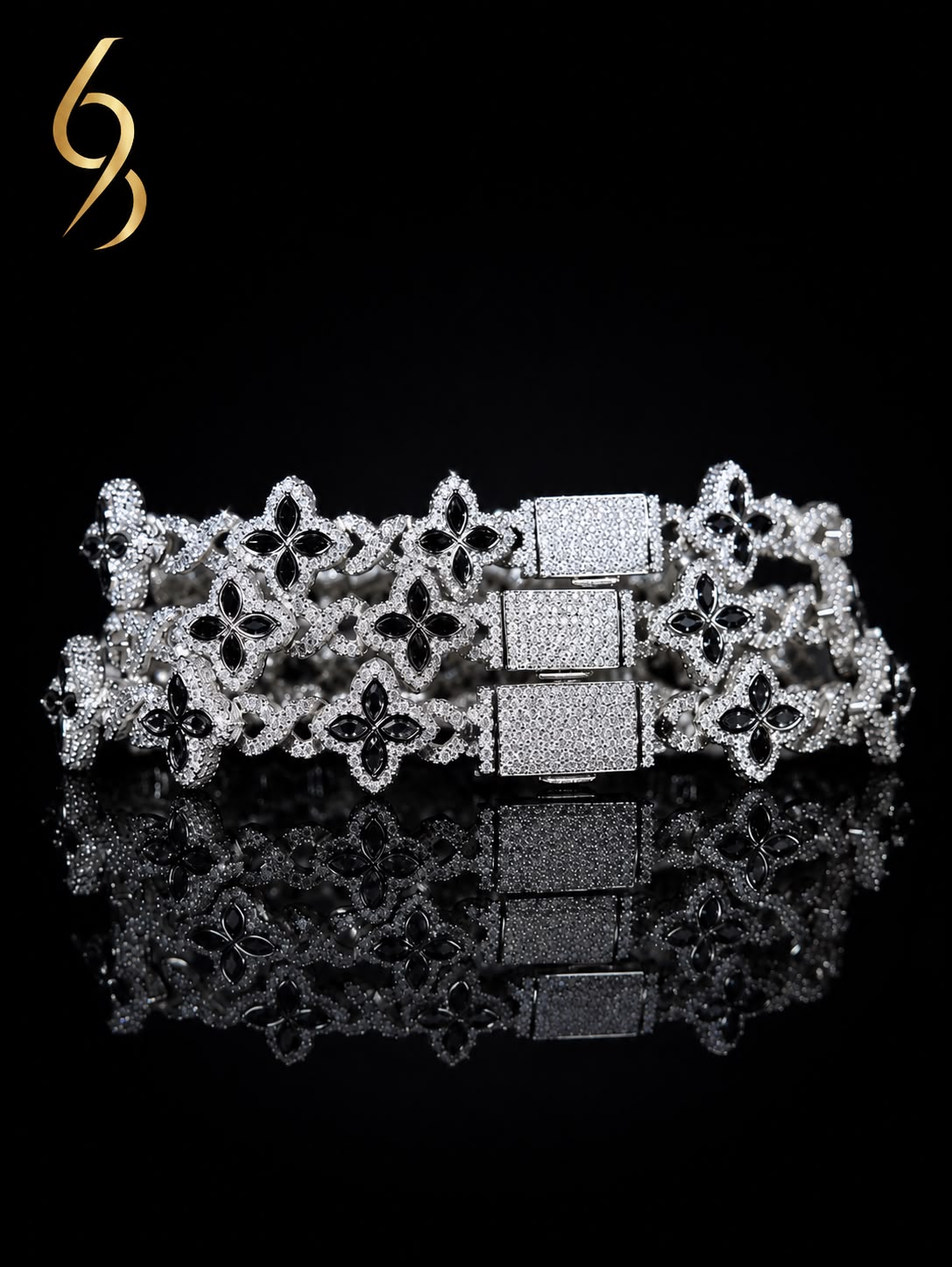 Black & white clover bracelet